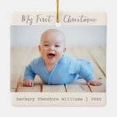 Einfach Minimalistisches Baby's First Christmas Keramikornament (Rückseite)