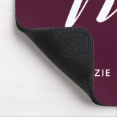 Einfach Mit Monogramm Script Letter M Burgundy Mousepad (Ecke)
