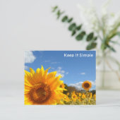 Einfach mit Sonnenblumen behalten Postkarte (Stehend Vorderseite)