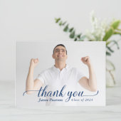 Einfach moderner Navy Blue Abschluss Danke Karte (Stehend Vorderseite)