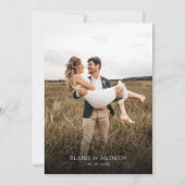 Einfach modernes Dusty Blue mit Foto Wedding Einladung (Rückseite)