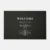 Einfach und elegant: Schwarze Linse mit Monogramm Fußmatte (Vorderseite)