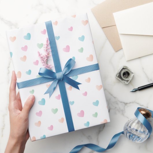 Einfach und süß Schöne Pastel Hearts Geschenkpapier (Schenken)