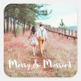 Einfach und Whimsical Merry und Verheiratetes Foto Quadratischer Aufkleber
