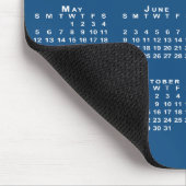 Einfache 2024 Kalender Firmenname auf blau Mousepad (Ecke)