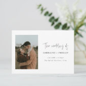 Einfache 2 Foto Hochzeit Einladung (Stehend Vorderseite)