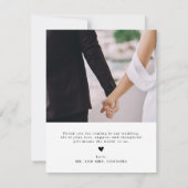 Einfache 2-Foto-Typografie-Herz-Hochzeit Dankeskarte (Rückseite)