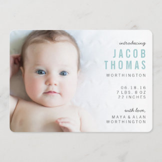 Einfache Ankündigung der Geburt eines jungen Fotos