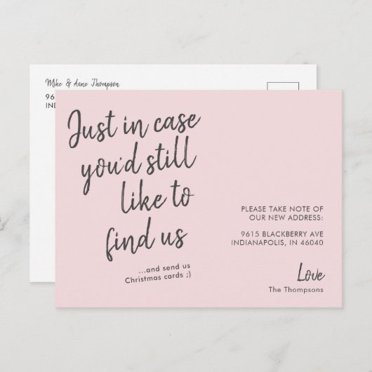 Einfache Ankündigung der modernen, sonnigen Rosa-B Postkarte (Vorne/Hinten)