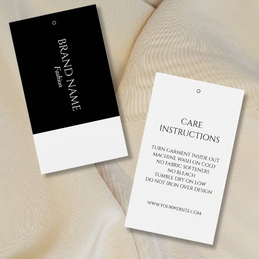 Einfache Anweisungen für die Monogrammpflege hänge