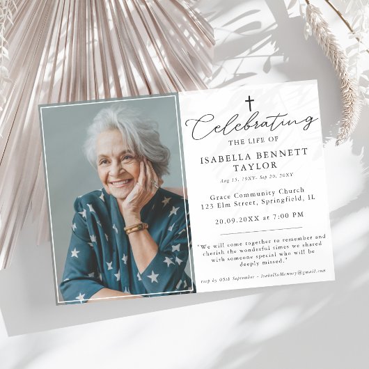 Einfache Beerdigungsfeier Religiöses Foto Einladung