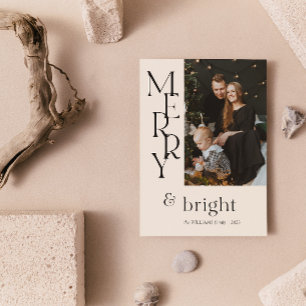 Einfache Beige Merry Typografy Wildblume Weihnacht Feiertagskarte