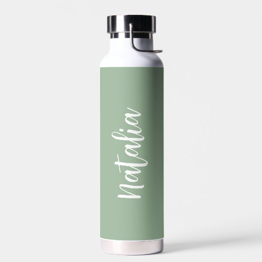 Einfache Bezeichnung Elegante Script Sage Green Mo Trinkflasche (Links)