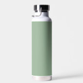 Einfache Bezeichnung Elegante Script Sage Green Mo Trinkflasche (Rechts)