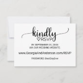 Einfache Black Calligraphy Wedding Website RSVP Ca Karte (Rückseite)