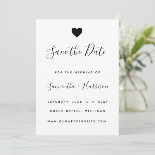 Einfache Black Heart Wedding Flat Save the Date Ca Einladung (Stehend Vorderseite)