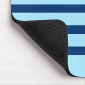 Einfache blaue und helle blaue Streifen Mousepad (Ecke)