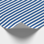 Einfache blaue und weiße Wasseroberfläche Geschenkpapier (Ecke)