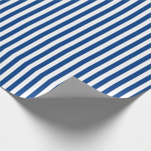 Einfache blaue und weiße Wasseroberfläche Geschenkpapier (Ecke)