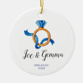 Einfache blaue Verlobung Ring Verlobten Paar Xmas Keramik Ornament (Vorne)