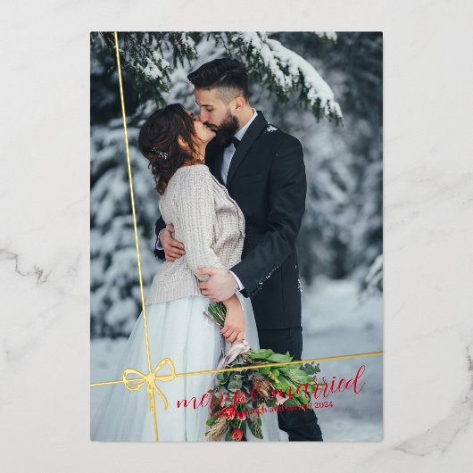 Einfache Bow Gold Foil Frohe & Verheiratete Weihna Folieneinladung (Vorderseite)