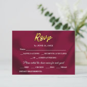 Einfache Burgund und Gold Elegante Script Hochzeit RSVP Karte (Stehend Vorderseite)