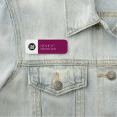 Einfache Button Name Tag oder Magnetic mit Logo (Beispiel)