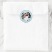 Einfache Chic Save the Date Hochzeit Foto Blue Glo Runder Aufkleber (Tasche)