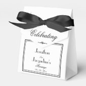 Einfache Chic Script Elegant White Wedding Geschenkschachtel (Vorderseite)
