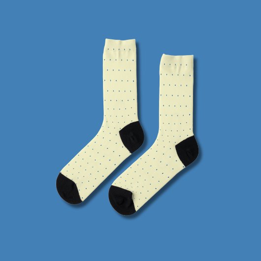 Einfache Creme und helles blaues Polka Dot Muster Socken