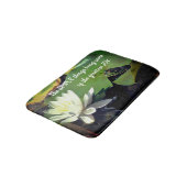 Einfache Dinge Frog inspirierendes Zitat Badematte (Schrägansicht)