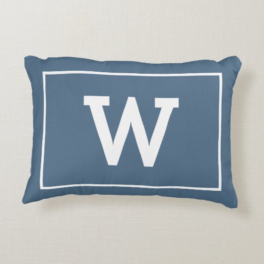 Einfache Dusty Blue Initial Monogram Dekokissen (Rückseite)