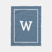 Einfache Dusty Blue Initial Monogram Fleecedecke (Vorderseite)