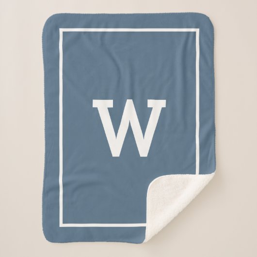 Einfache Dusty Blue Initial Monogram Sherpadecke (Vorderseite)