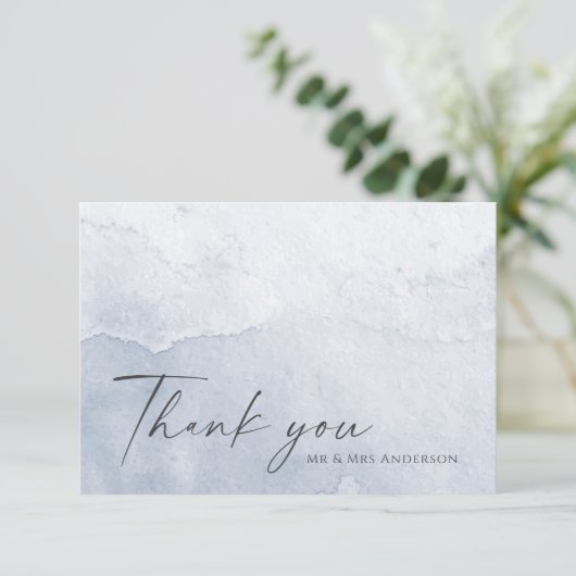 Einfache Dusty Blue Watercolor Dankeskarte (Stehend Vorderseite)