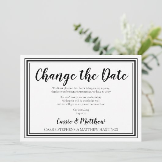Einfache Elegant BW Hochzeit ändern das Datum Einladung (Stehend Vorderseite)