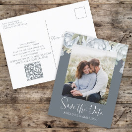 Einfache Elegant Dusty Blue Floral Wedding QR Code Postkarte
