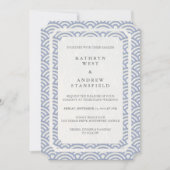 Einfache Elegant Soft Lilac + White Beach Wedding Einladung (Vorderseite)