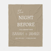 Einfache Elegant Taupe & White Name Datum Hochzeit Fleecedecke (Vorderseite)