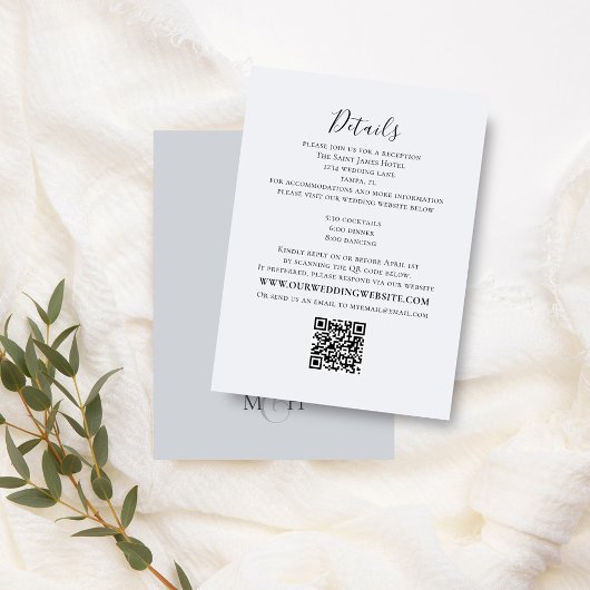 Einfache Elegante Blumenblätter QR-Code Begleitkarte