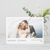 Einfache Elegante Foto Newlyweds Weihnachtskarte Feiertagskarte (Stehend Vorderseite)