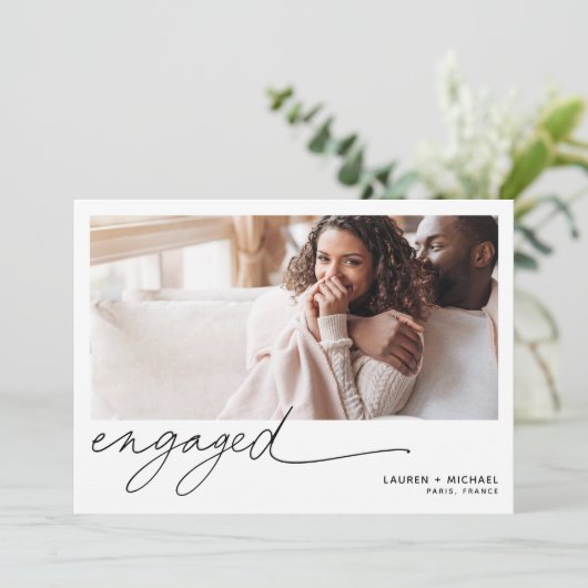 Einfache Elegante Foto Script QR Code-Verlobung Einladung (Stehend Vorderseite)