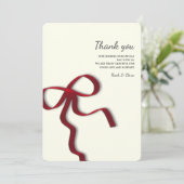 Einfache Elegante Minimalistische Red Bow Dankeskarte (Stehend Vorderseite)