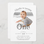 Einfache Elegante moderne erste Geburtstagsparty Einladung (Vorne/Hinten)