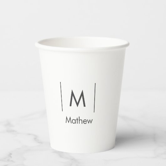 Einfache, elegante Monogramm Trauzeuge-Mannschafts Pappbecher (Vorderseite)