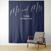 Einfache Elegante Mr. and Mrs Navy Foto Backdrop Wandteppich (Beispiel)