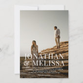 Einfache, elegante, muffige Typografie-Foto Hochze Einladung (Vorderseite)