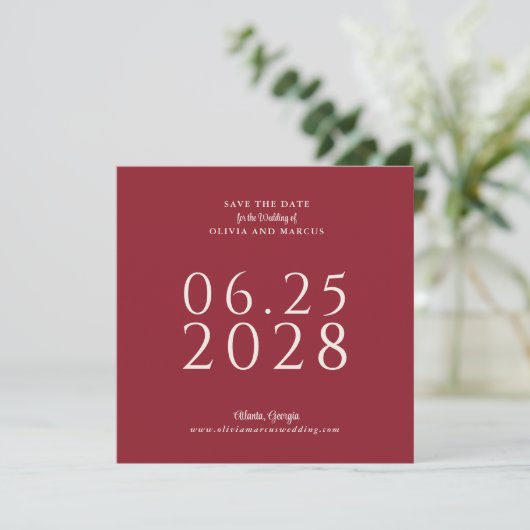 Einfache Elegante Rote Platz Save the Date mit Fot (Stehend Vorderseite)