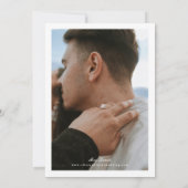 Einfache elegante Schrift mit zwei Fotos an der Gr Save The Date (Rückseite)