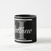 Einfache, elegante Schwarz-weiße Monogram fett Kla Tasse (Zentrum)